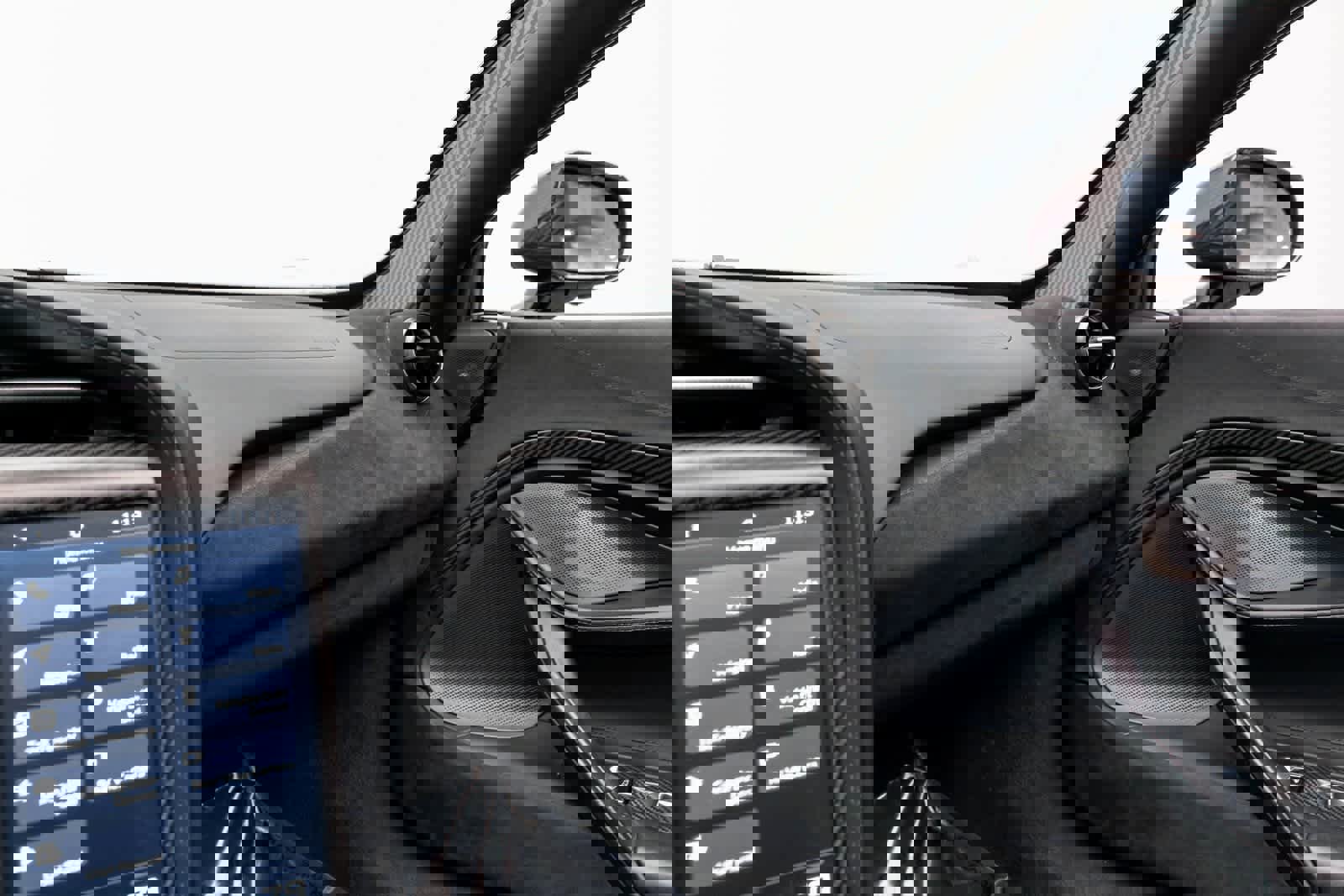 Used 2023 McLaren 720S Spider image 33