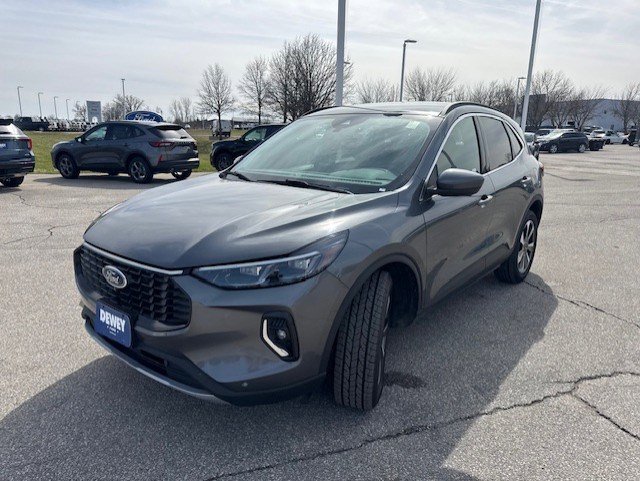 Certified 2023 Ford Escape Platinum AWD/4WD image 3