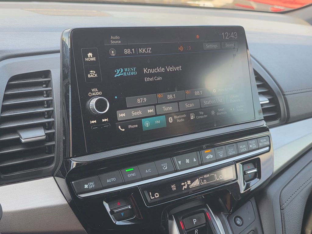 Used 2025 Honda Odyssey Sport-L image 26