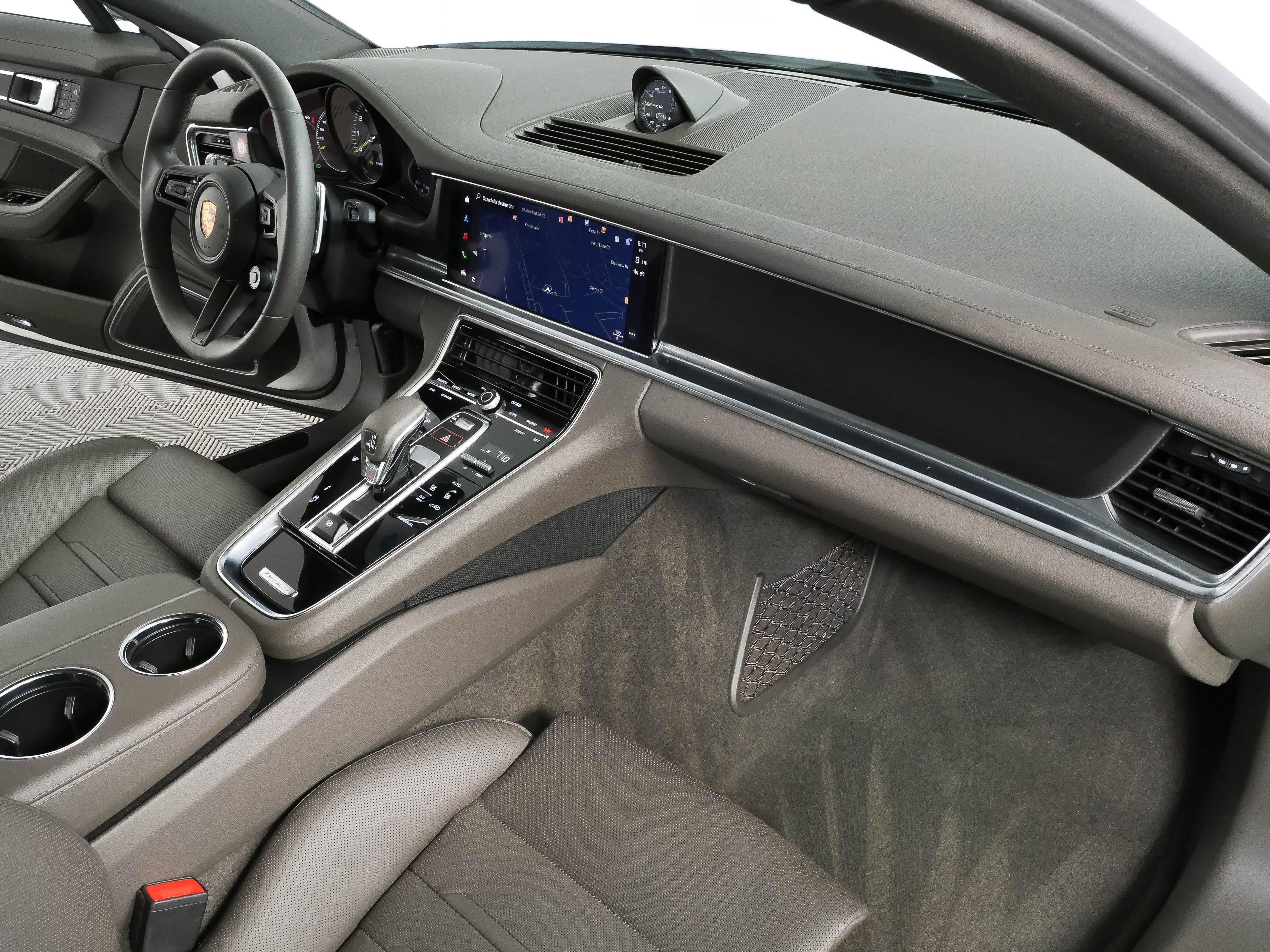 Certified 2023 Porsche Panamera AWD/4WD image 25