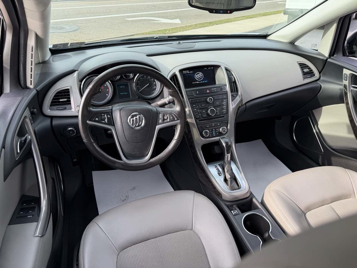 Used 2014 Buick Verano FWD image 12