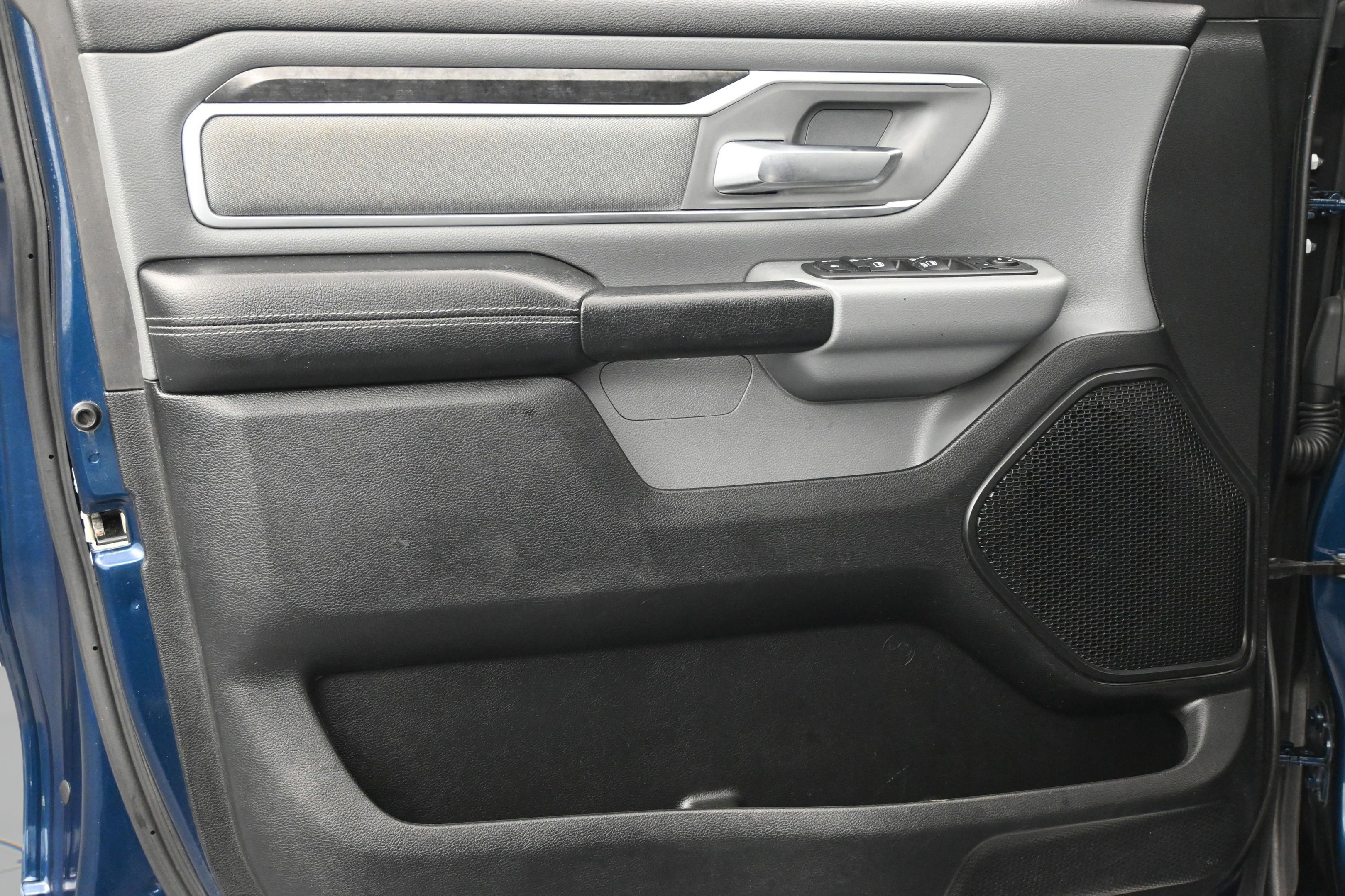 Used 2020 RAM 1500 Lone Star RWD image 11