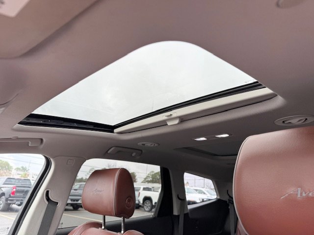 Used 2021 Buick Enclave Avenir w/ Avenir Technology Package image 15