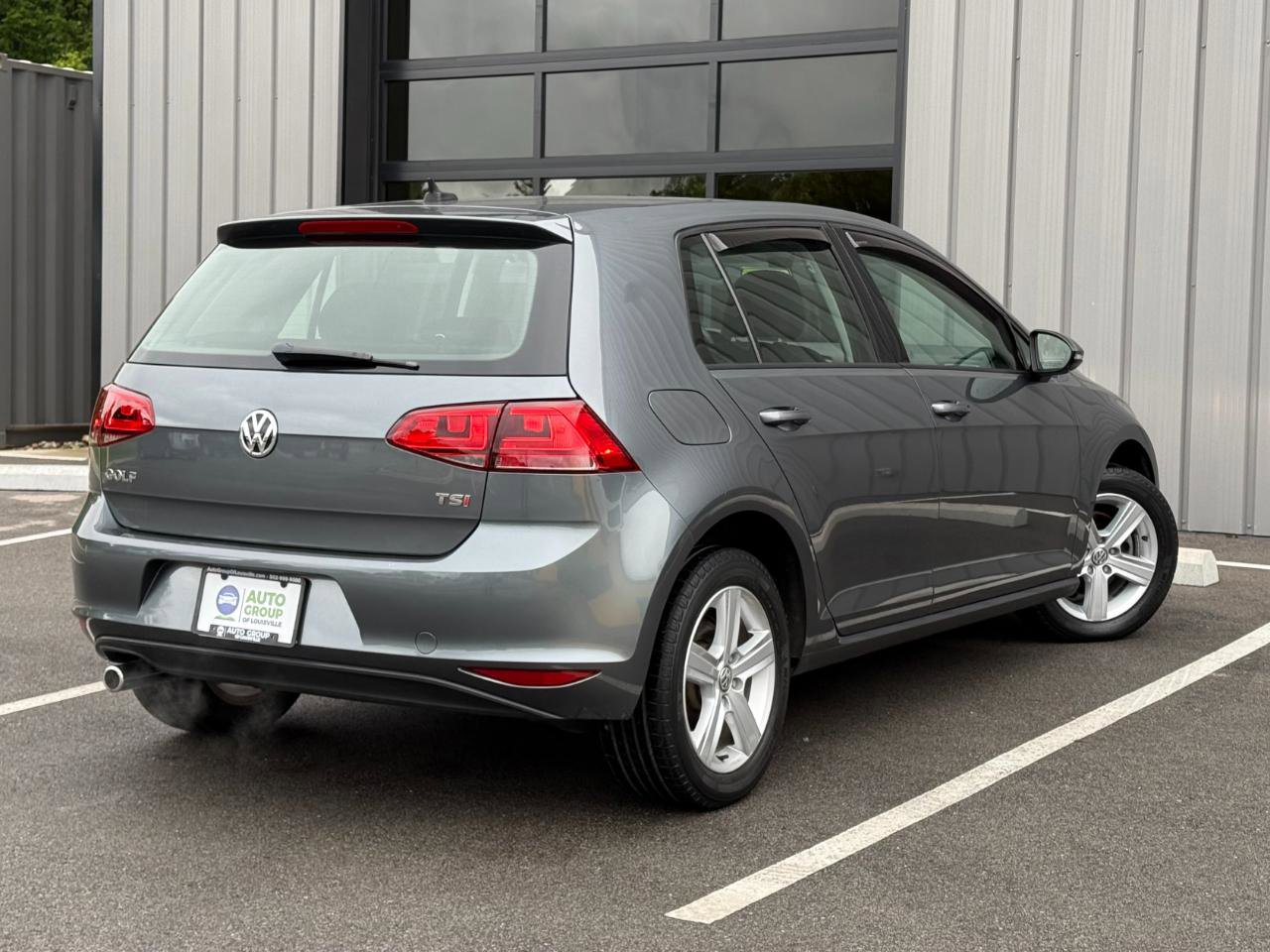 Used 2017 Volkswagen Golf Wolfsburg Edition FWD image 5