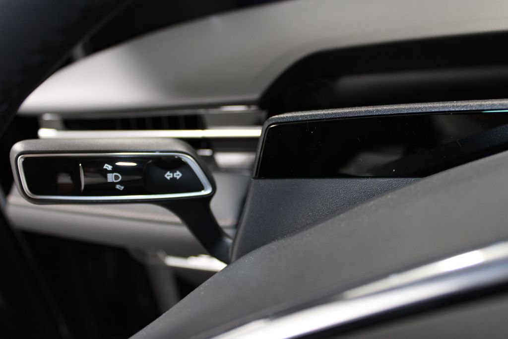 New 2025 Lincoln Nautilus Premier w/ Equipment Group 102A image 36