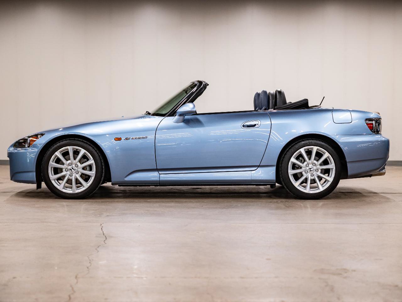 Used 2006 Honda S2000 image 6