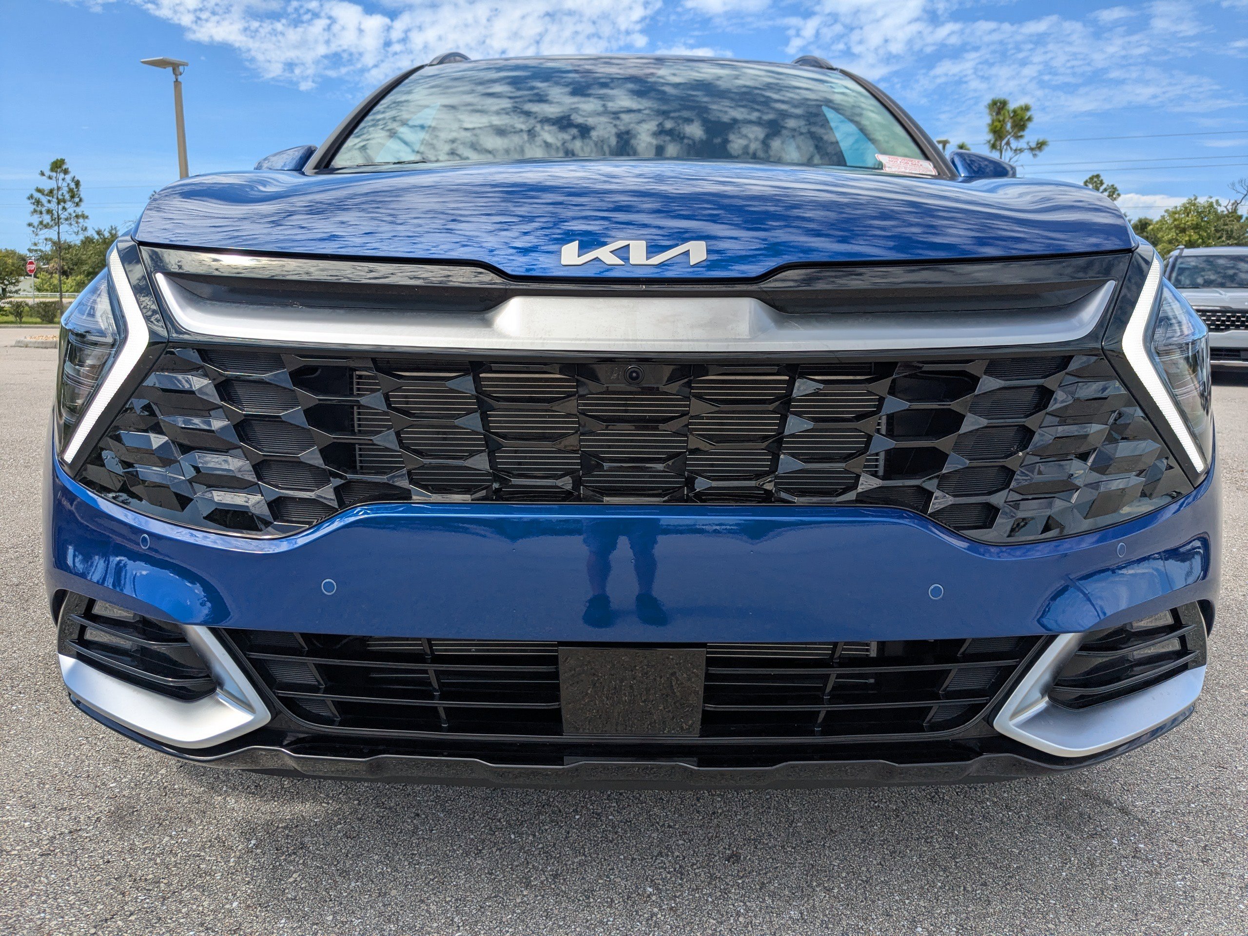 Certified 2025 Kia Sportage SX image 3