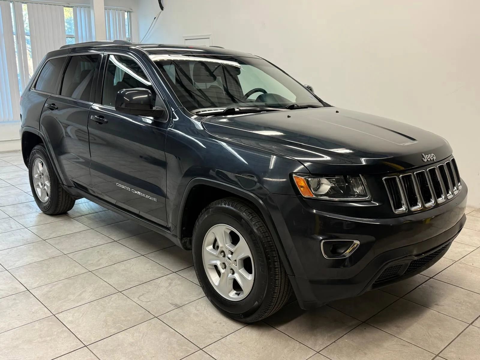 Used 2014 Jeep Grand Cherokee Laredo w/ Quick Order Package 23E image 1