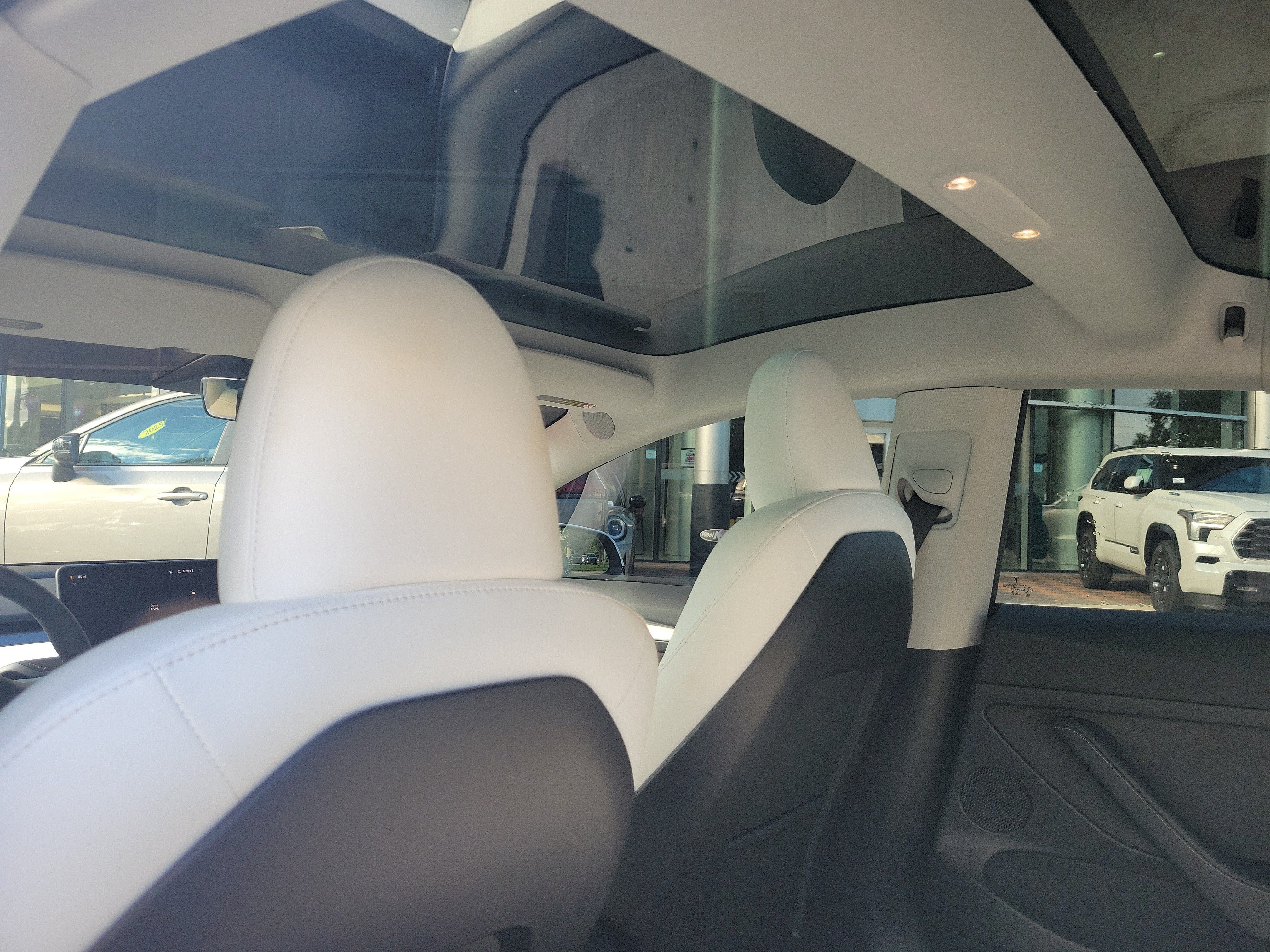 Used 2023 Tesla Model 3 Standard Range RWD image 16