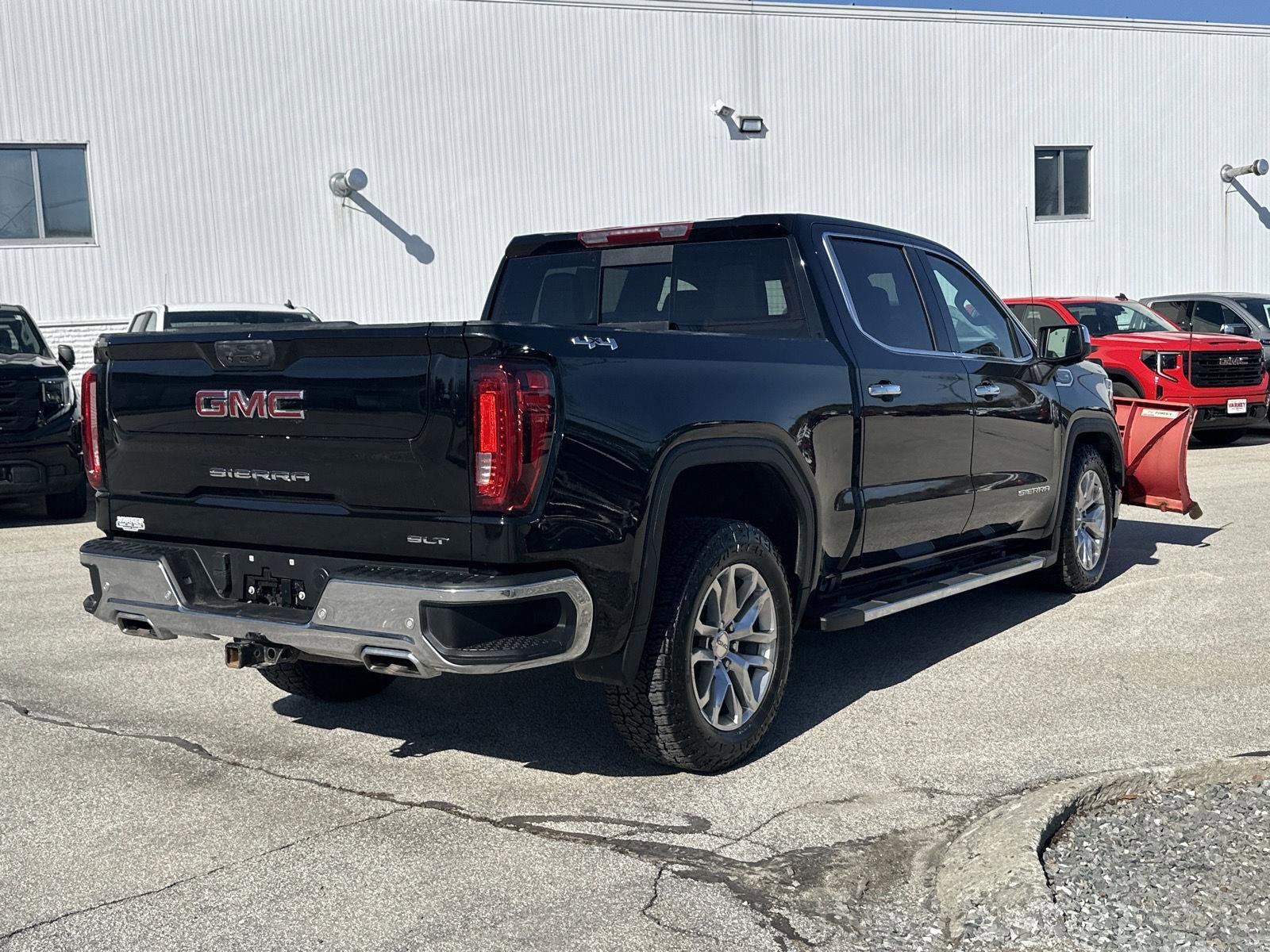 Used 2022 GMC Sierra 1500 SLT w/ SLT Premium Plus Package image 12
