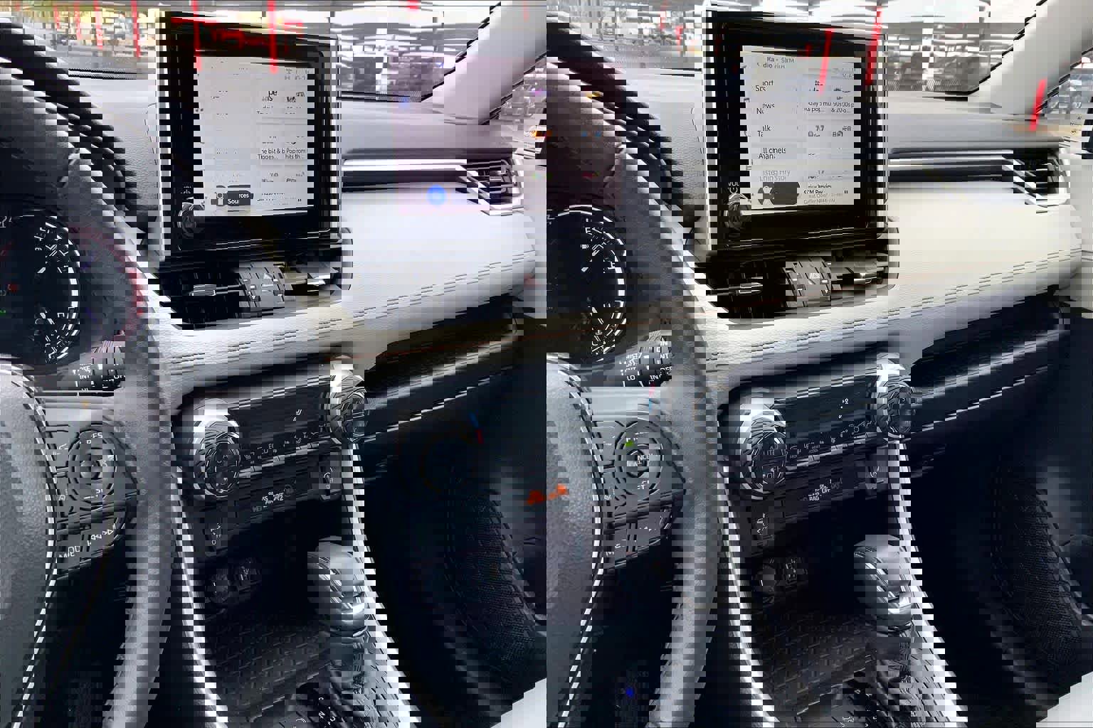 Used 2023 Toyota RAV4 XLE Premium FWD image 7