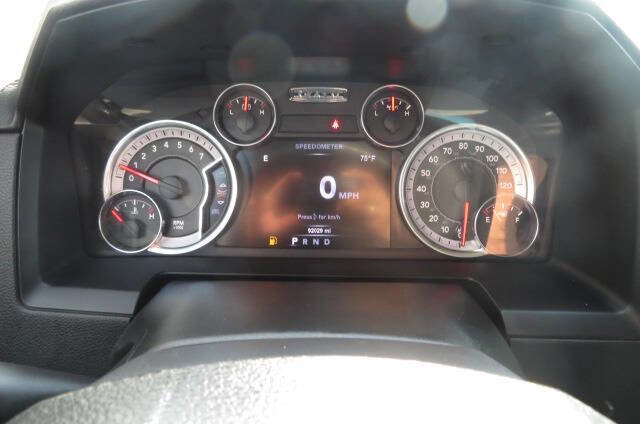 Used 2017 RAM 1500 Laramie w/ Protection Group image 17