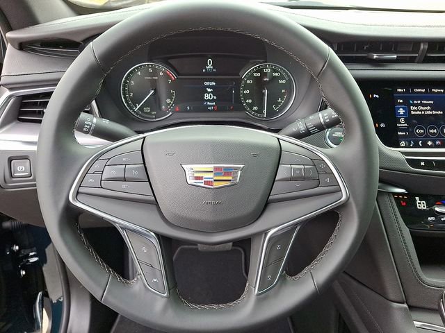 New 2025 Cadillac XT5 Luxury image 14