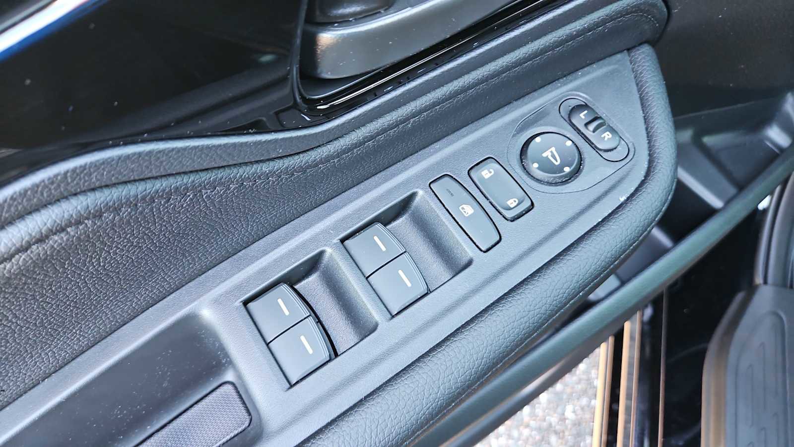 New 2026 Honda Odyssey Touring image 14