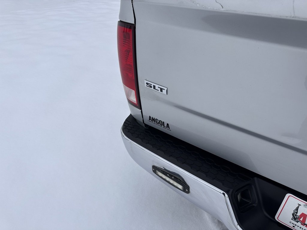 Used 2015 RAM 3500 SLT w/ Cold Weather Group image 7