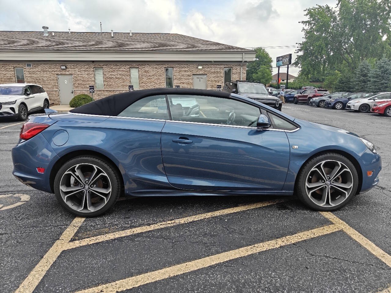 Used 2016 Buick Cascada Premium FWD image 5