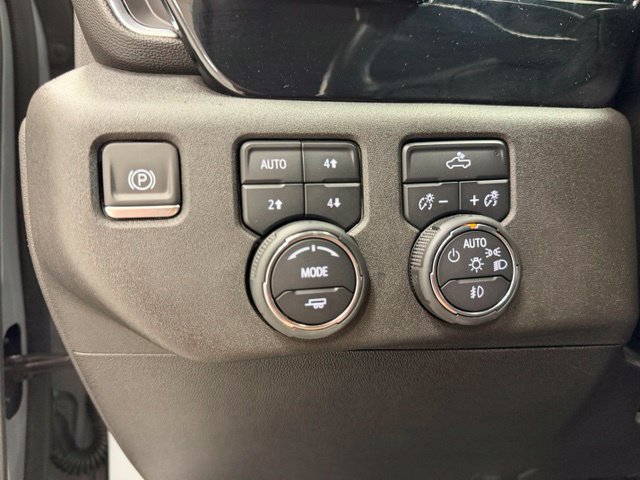 Certified 2024 Chevrolet Silverado 1500 RST AWD/4WD image 17