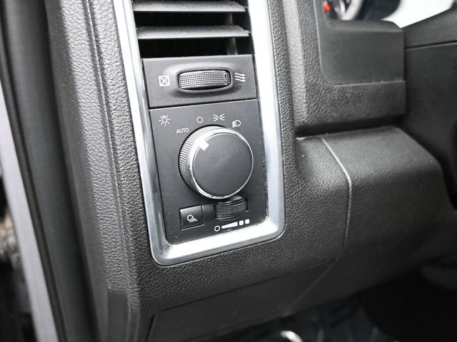 Used 2024 RAM 1500 Classic Warlock AWD/4WD image 15