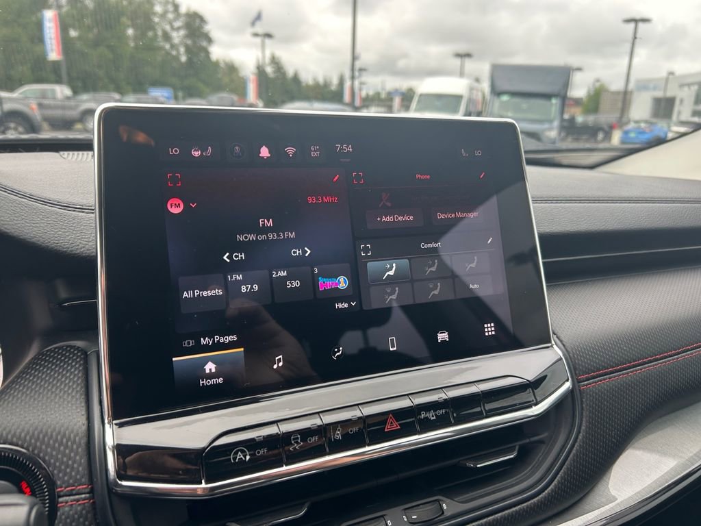 Used 2022 Jeep Compass Trailhawk w/ Trailhawk Convenience Group image 37