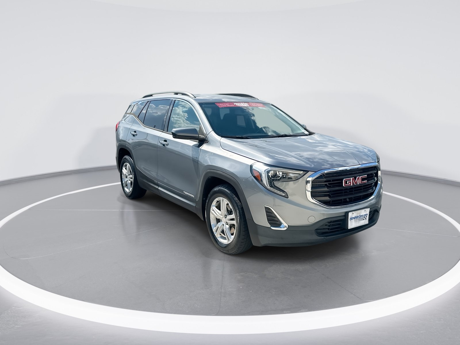 Used 2019 GMC Terrain SLE w/ Driver Convenience Package FWD image 2