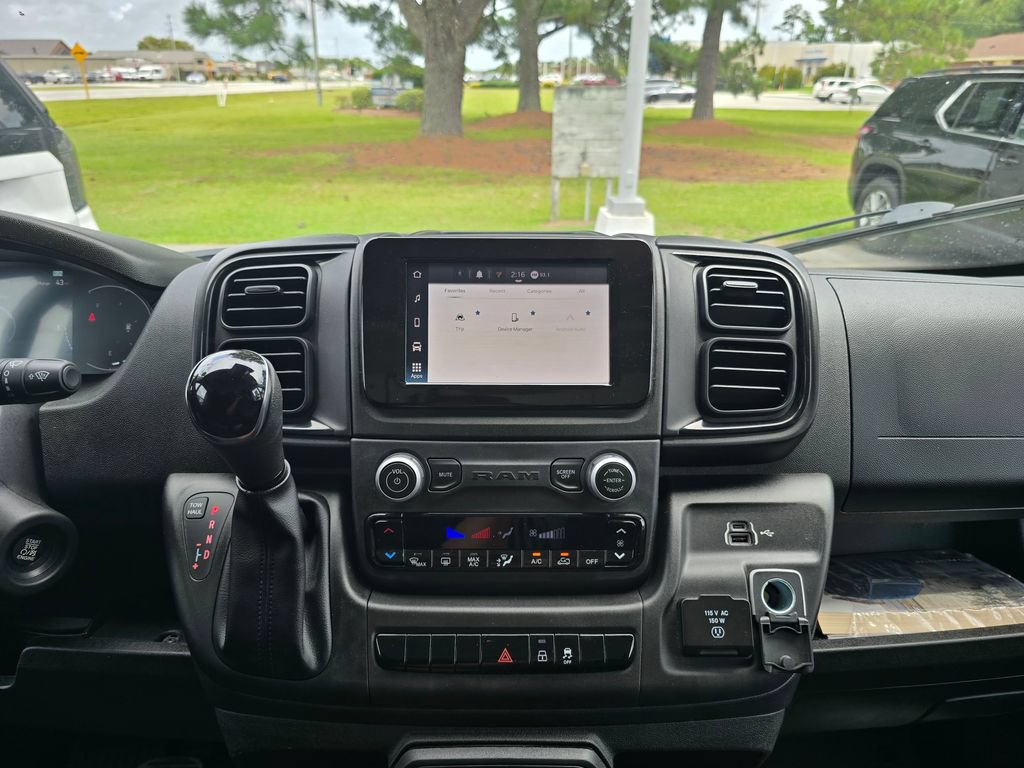 Used 2023 RAM ProMaster 2500 w/ Driver Convenience Group FWD image 17