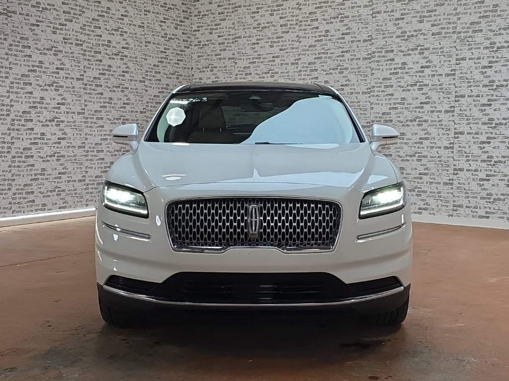 Used 2022 Lincoln Nautilus Reserve image 3