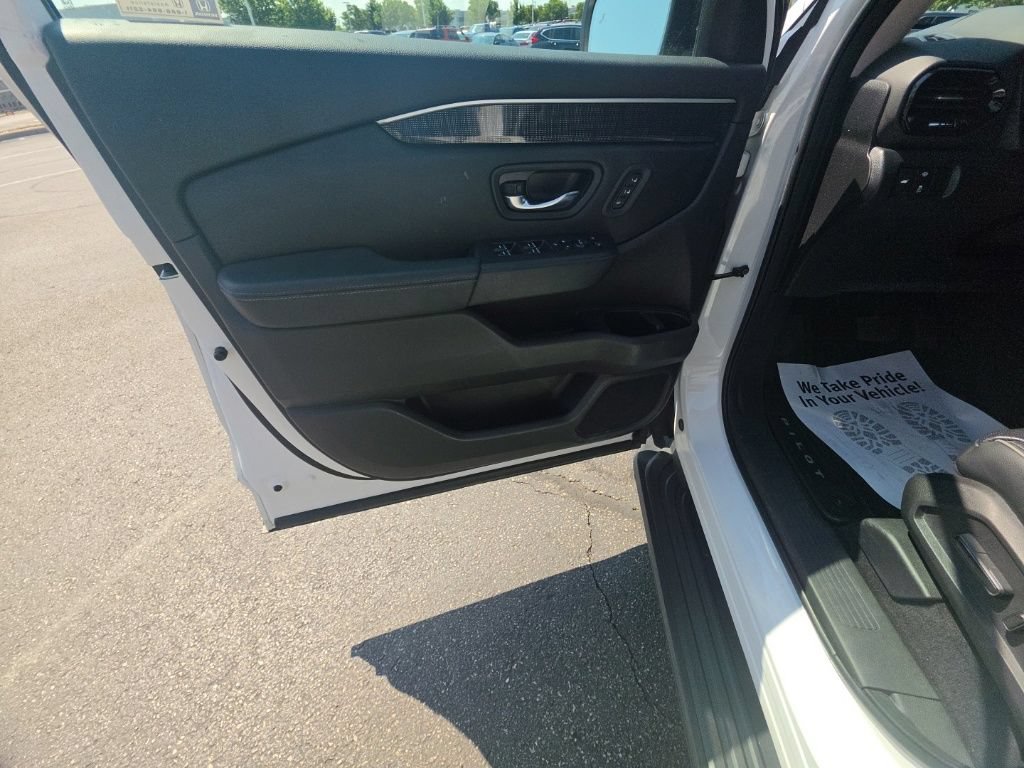 Certified 2023 Honda Pilot Elite image 13