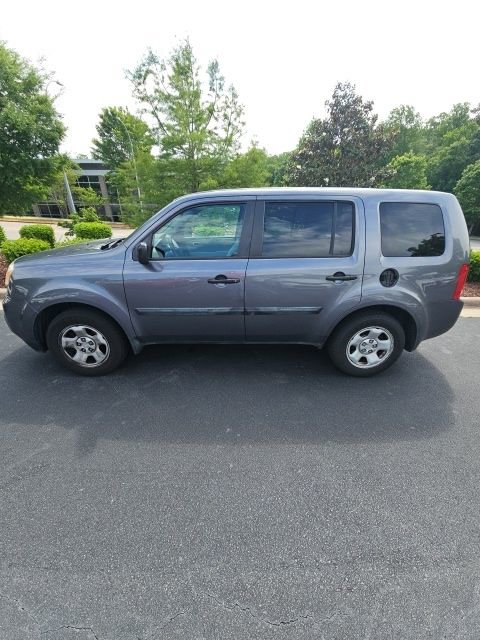 Used 2015 Honda Pilot LX image 1