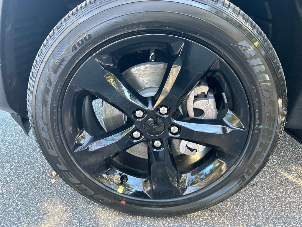 New 2025 Jeep Grand Cherokee L Altitude image 10