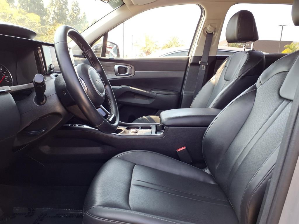 Certified 2022 Kia Sorento S image 9