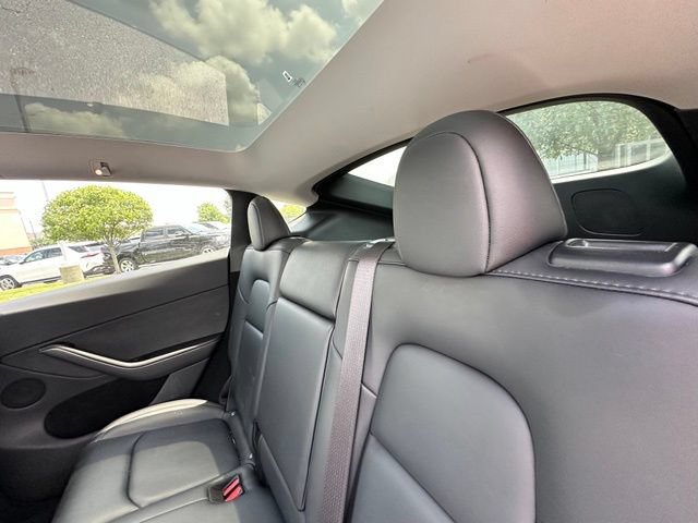 Used 2023 Tesla Model Y Long Range AWD/4WD image 27