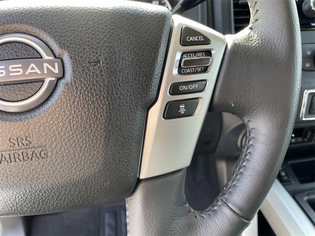 Used 2024 Nissan Titan SV w/ SV Convenience Package image 21