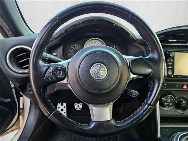 Used 2017 Toyota 86 image 11