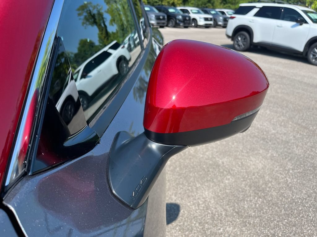 New 2027 Nissan Kicks SR w/ Cold Weather Package FWD image 33
