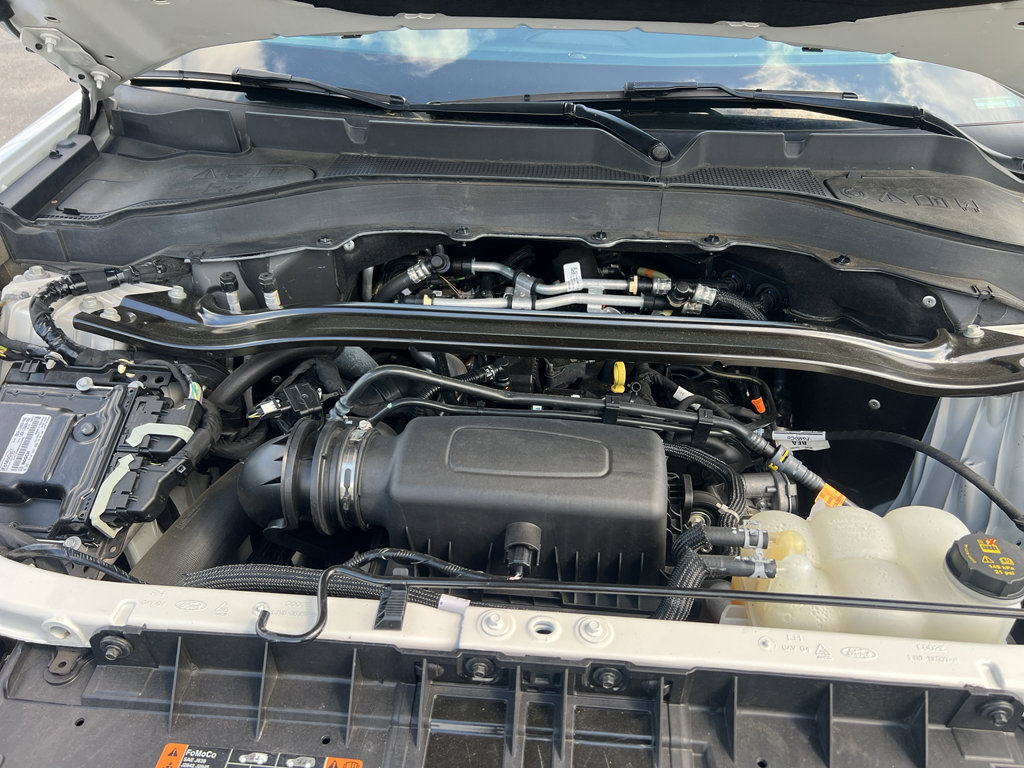 Used 2022 Ford Explorer Limited w/ Equipment Group 301A image 34