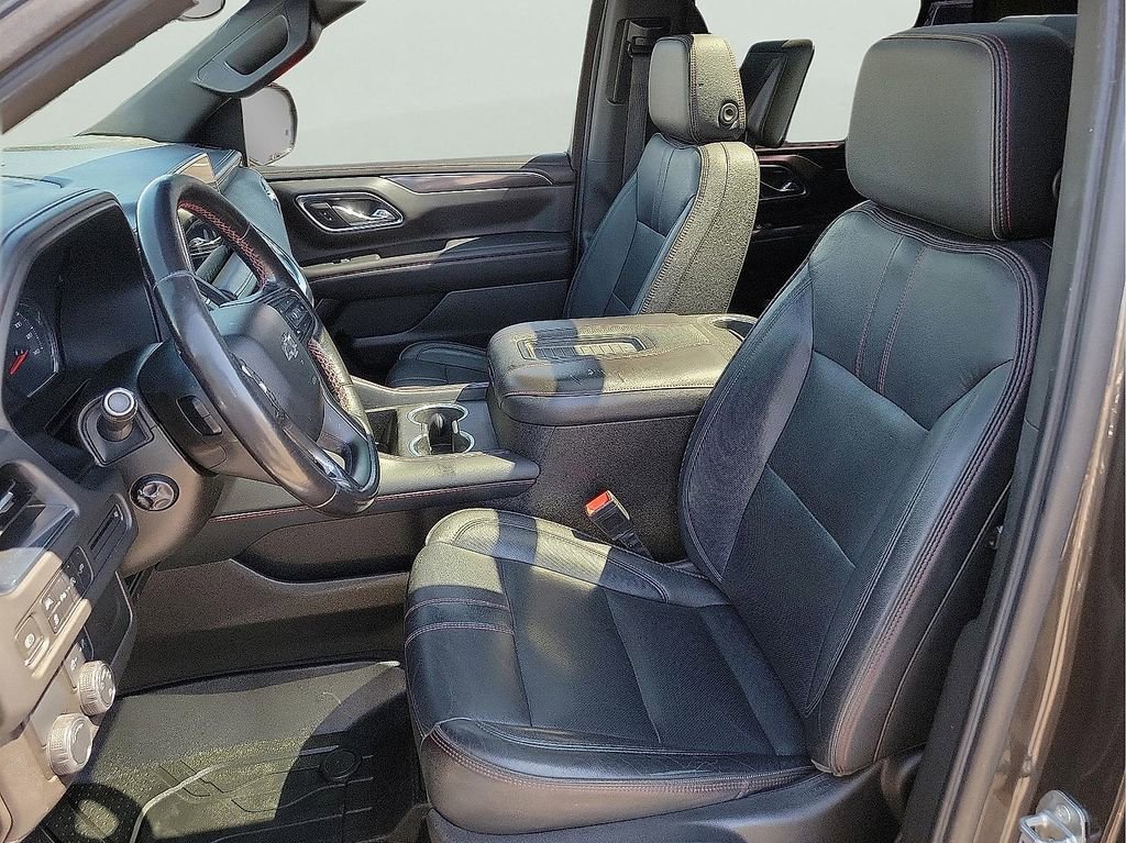 Used 2021 Chevrolet Tahoe RST w/ Luxury Package RWD image 14