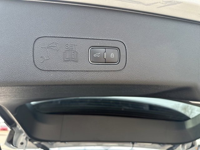 Used 2023 Lincoln Aviator Reserve w/ Equipment Group 201A image 23