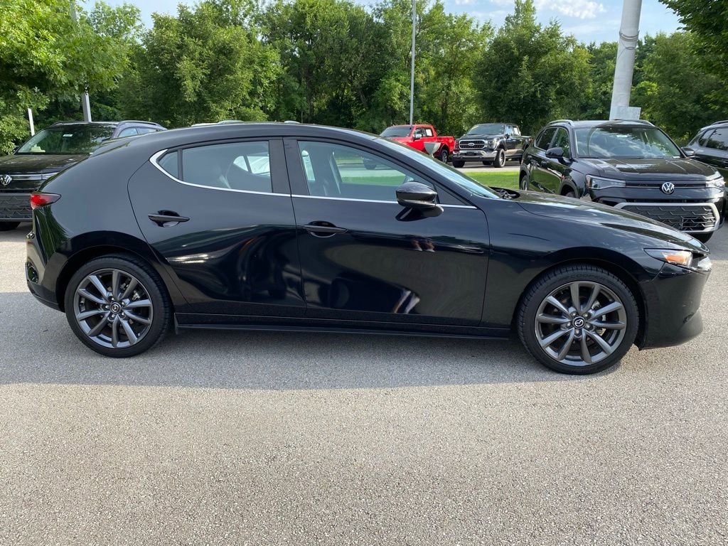 Used 2023 MAZDA MAZDA3 s FWD image 9