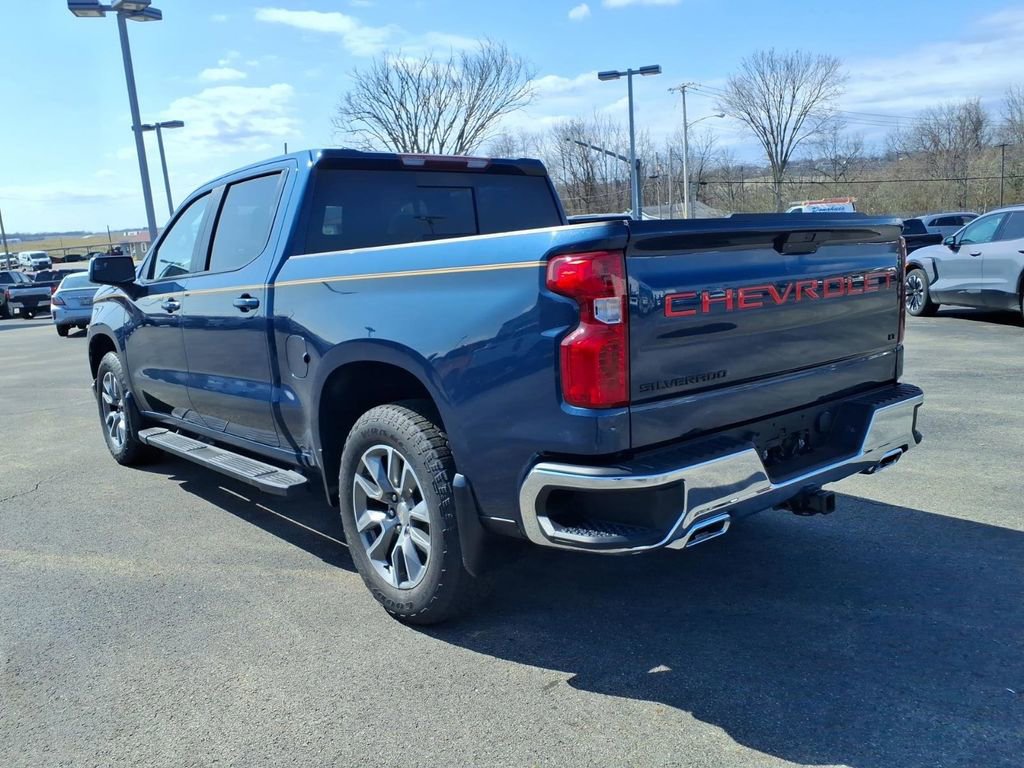 Used 2022 Chevrolet Silverado 1500 LT image 3