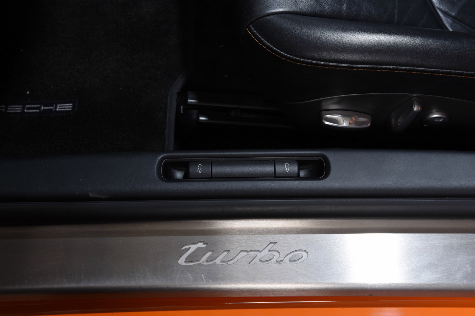 Used 2007 Porsche 911 Turbo AWD/4WD image 32