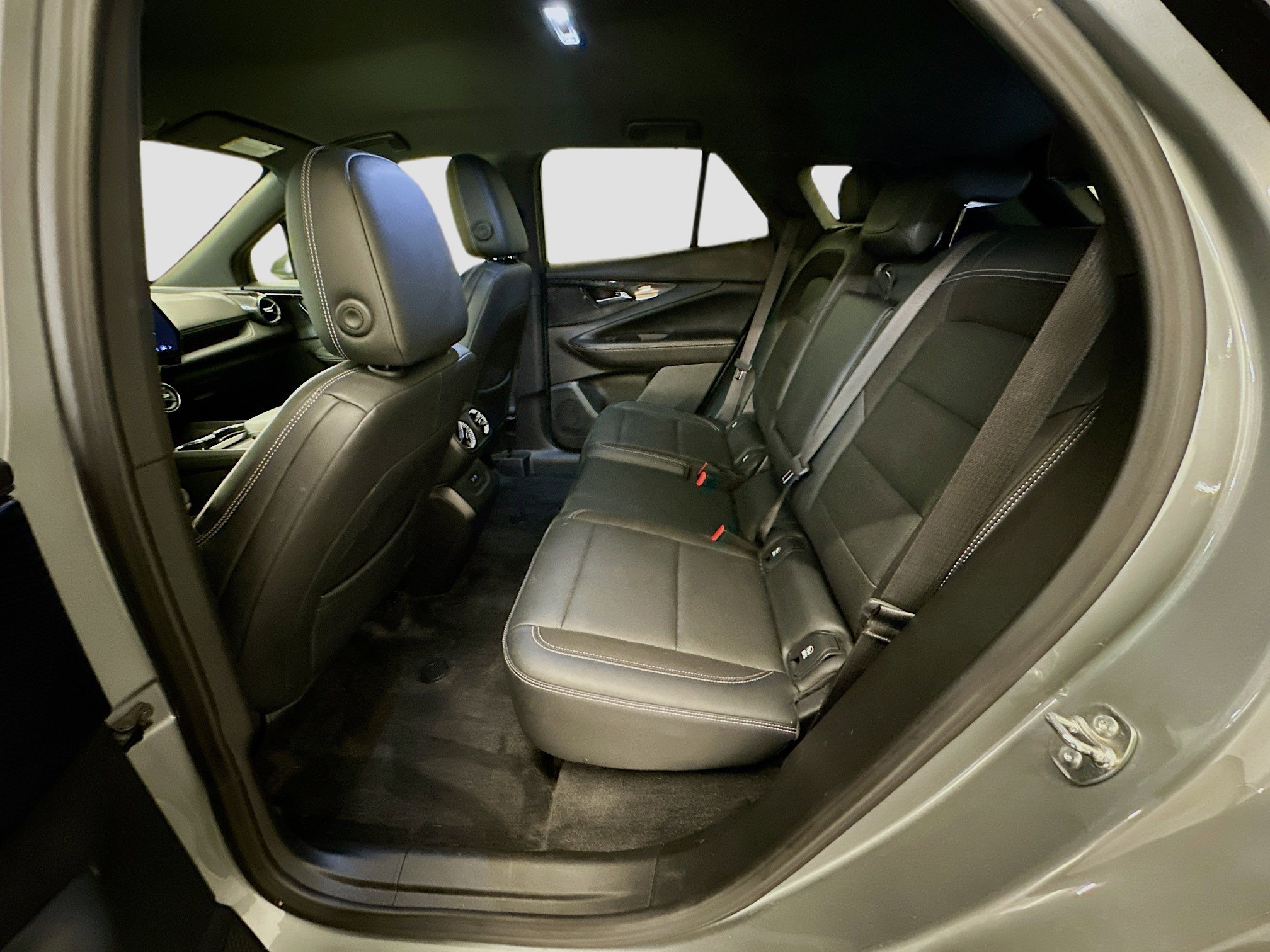 Used 2024 Chevrolet Blazer EV LT image 29