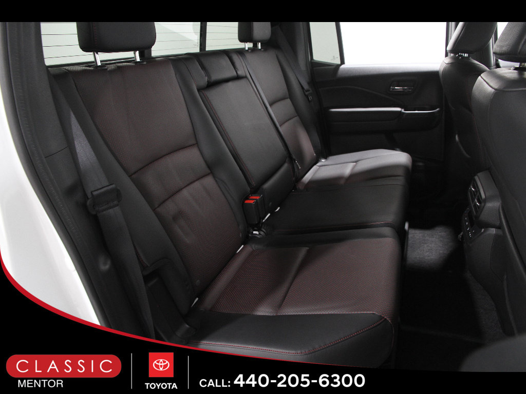 Used 2024 Honda Ridgeline Black Edition image 17