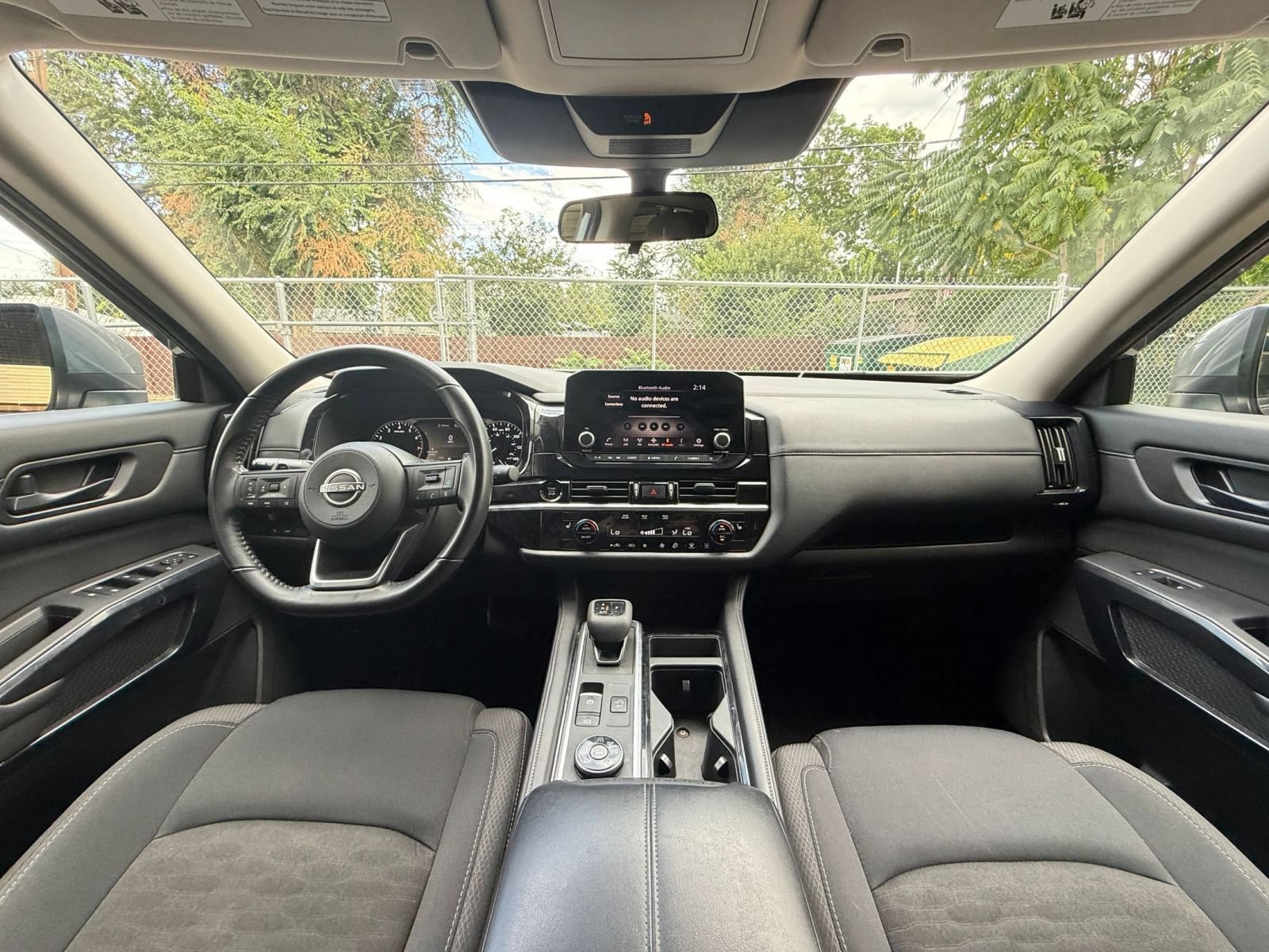Used 2025 Nissan Pathfinder SV AWD/4WD image 30