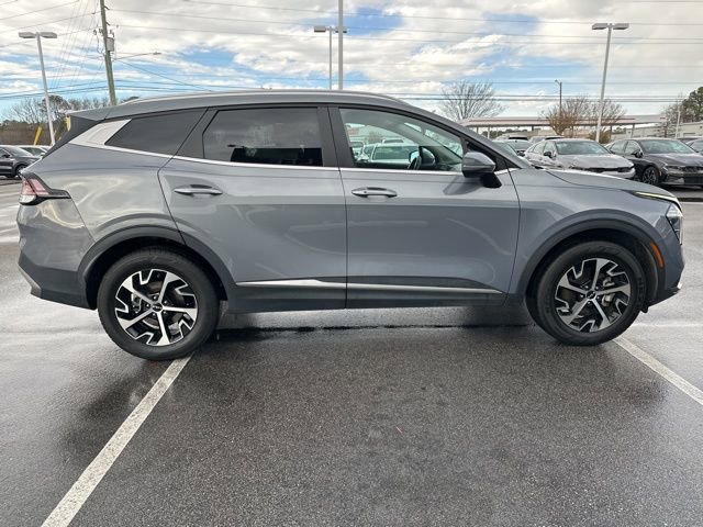 Used 2023 Kia Sportage EX image 9