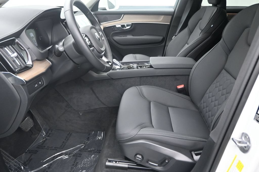 New 2026 Volvo XC90 B6 Plus w/ Protection Package Premier AWD/4WD image 11