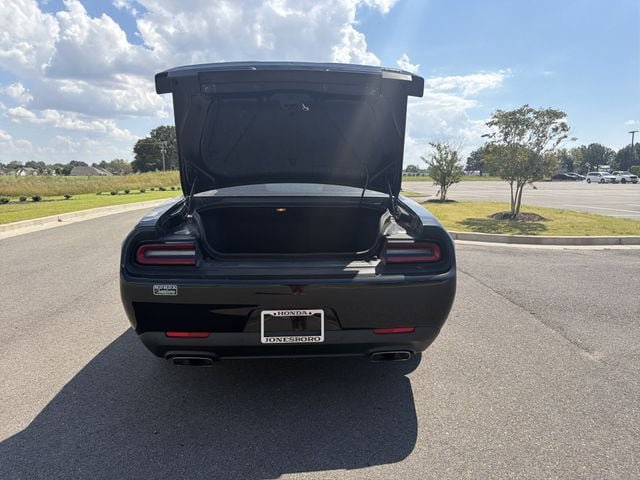 Used 2022 Dodge Challenger R/T RWD image 18