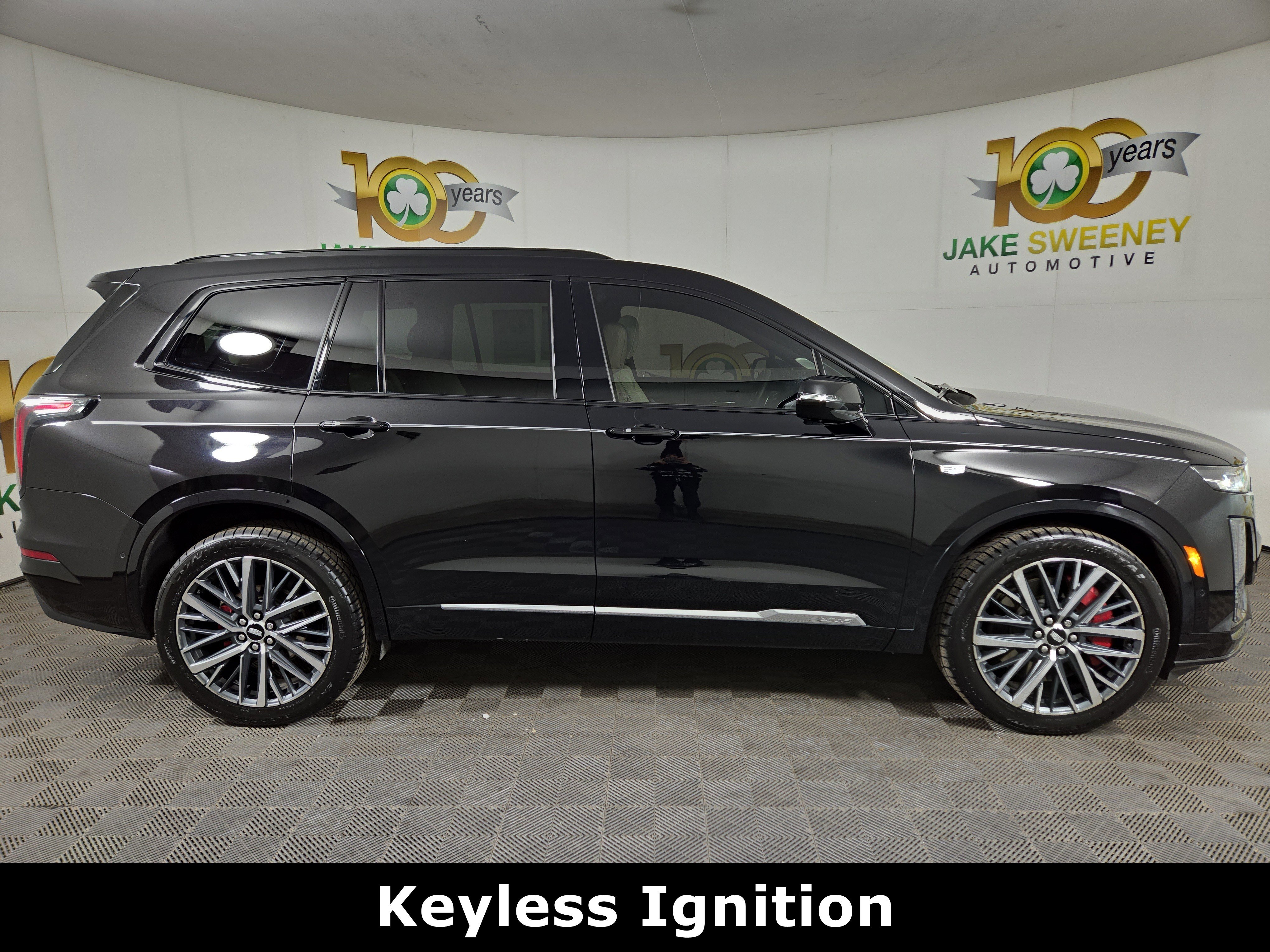 Used 2023 Cadillac XT6 Sport w/ Technology Package image 11