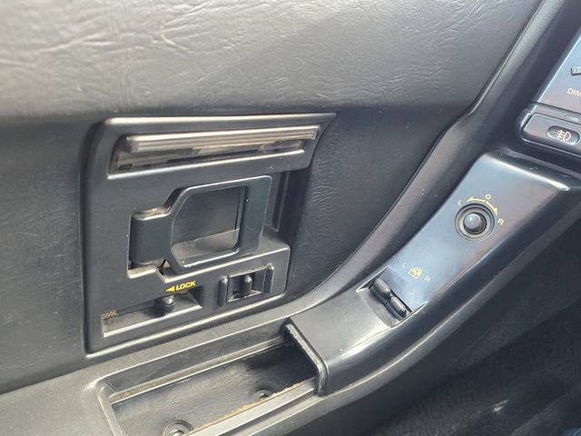 Used 1993 Chevrolet Corvette Coupe RWD image 17