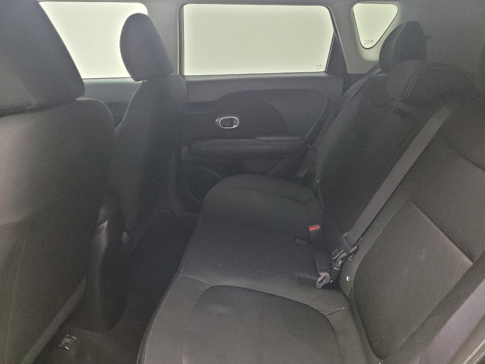 Used 2014 Kia Soul FWD image 18