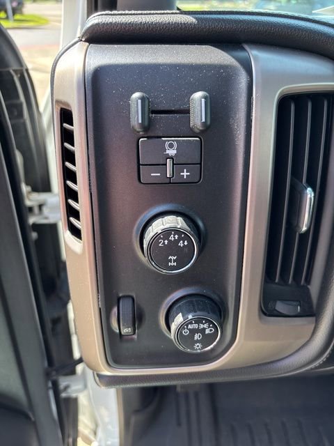Used 2016 GMC Sierra 3500 Denali w/ Duramax Plus Package AWD/4WD image 23